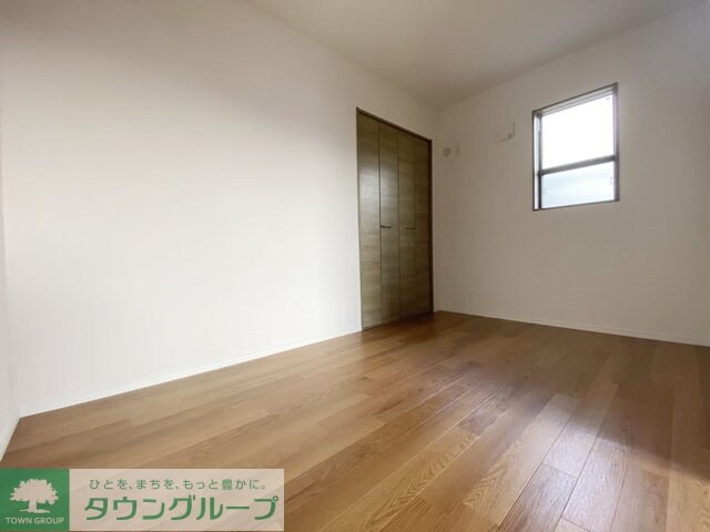 フロンティアの物件内観写真