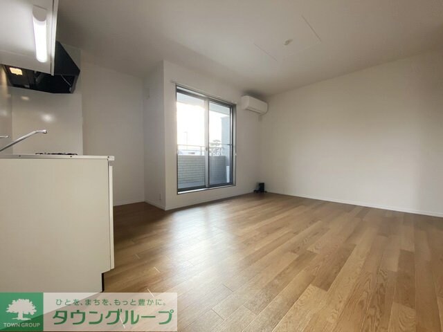 フロンティアの物件内観写真