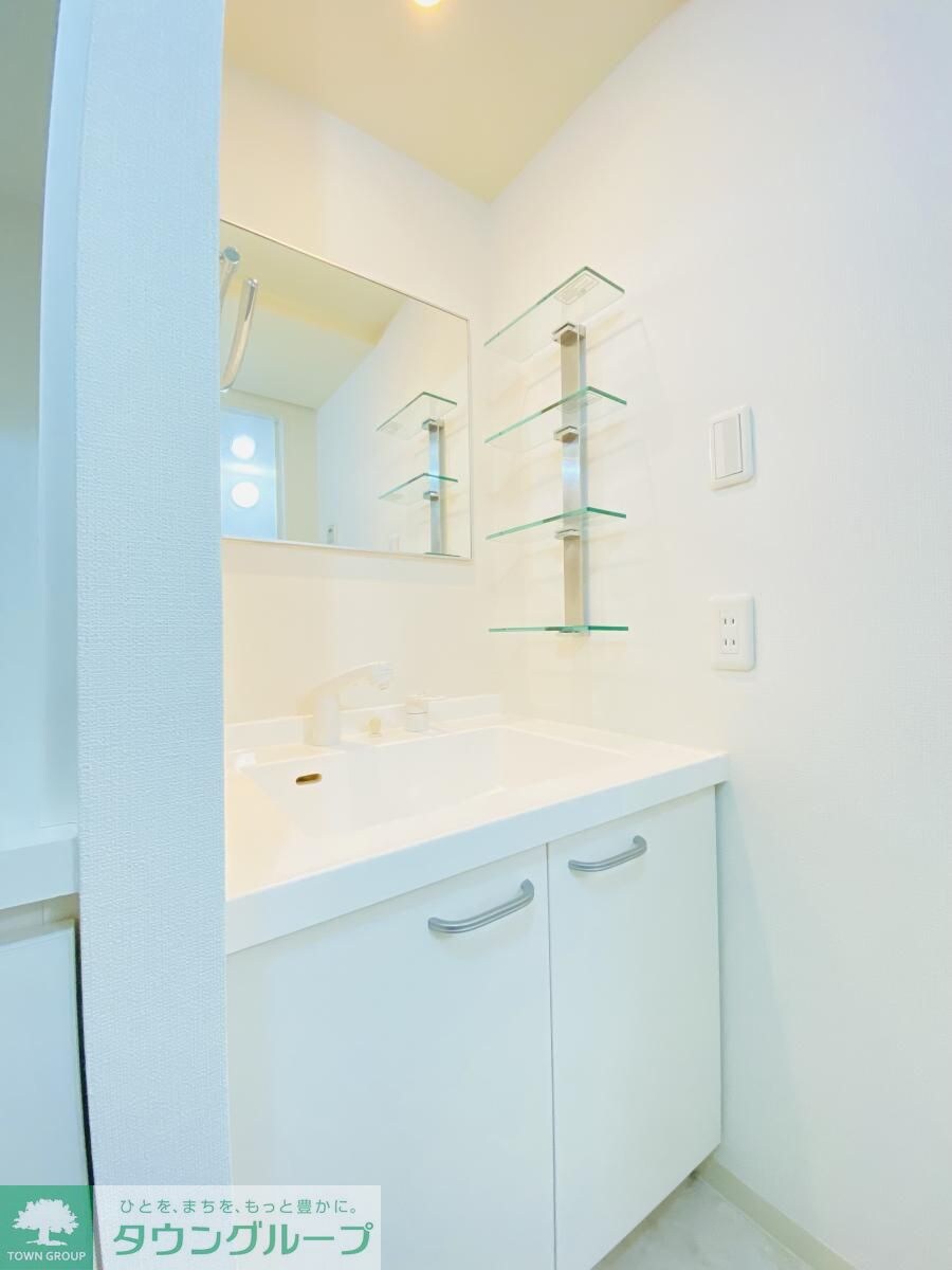 カスタリア栄の物件内観写真