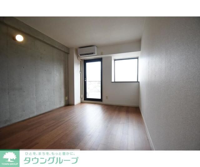 ノーサレンダーの物件内観写真