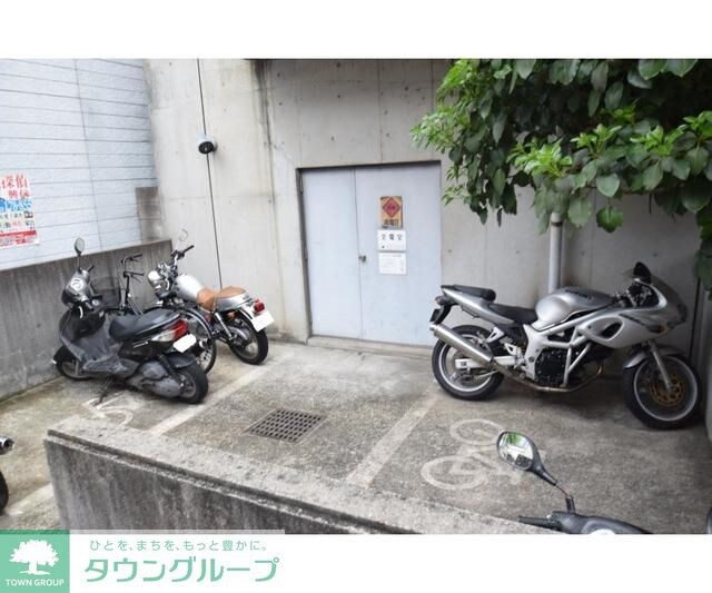 ノーサレンダーの物件内観写真