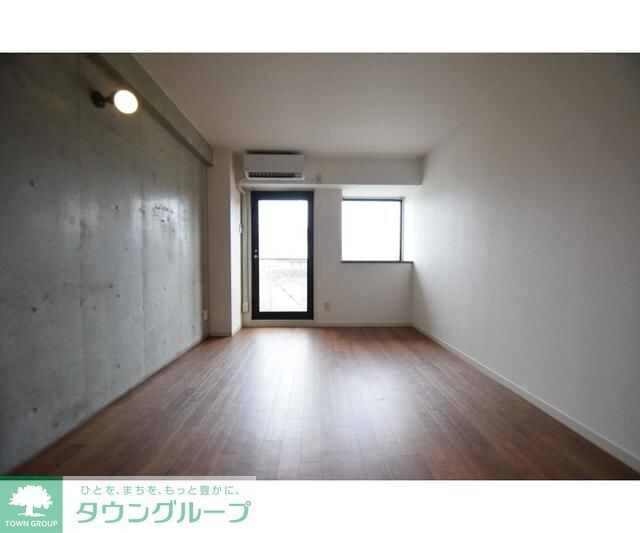 ノーサレンダーの物件内観写真