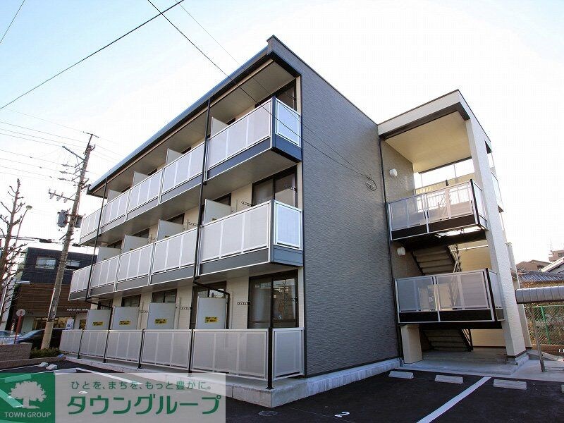 レオパレス稲葉地本通の物件外観写真