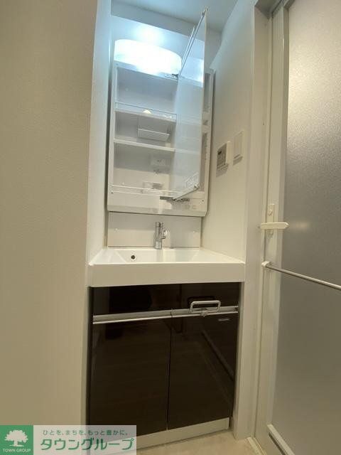 ディアレイシャス大須観音IIIの物件内観写真