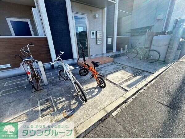 ハーモニーテラス八熊IIの物件内観写真