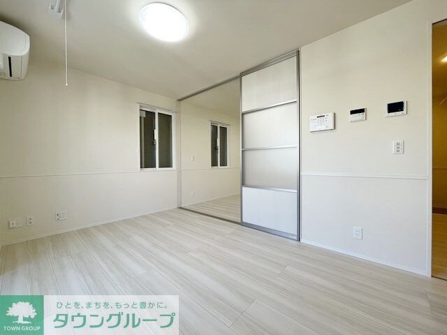 メゾンクレセントII八田の物件内観写真