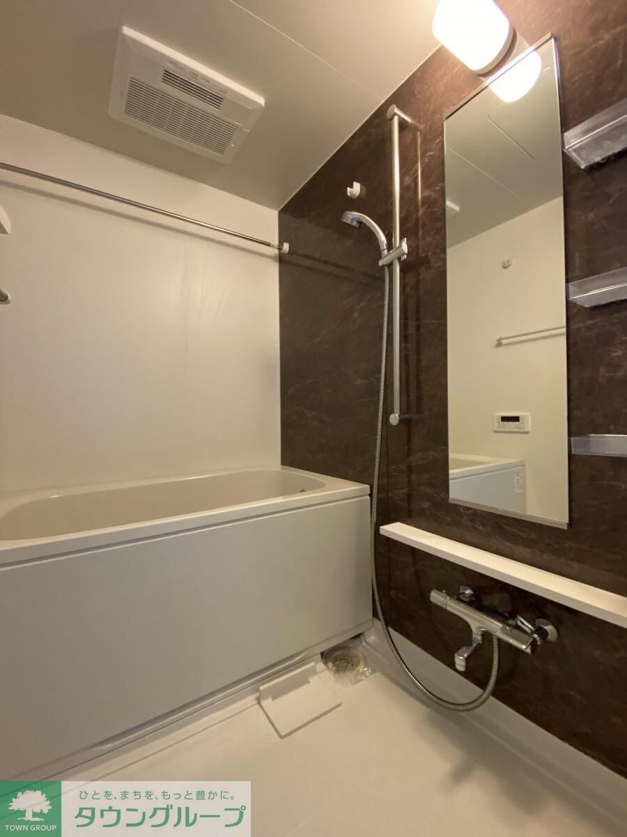 グランパークタワーの物件内観写真