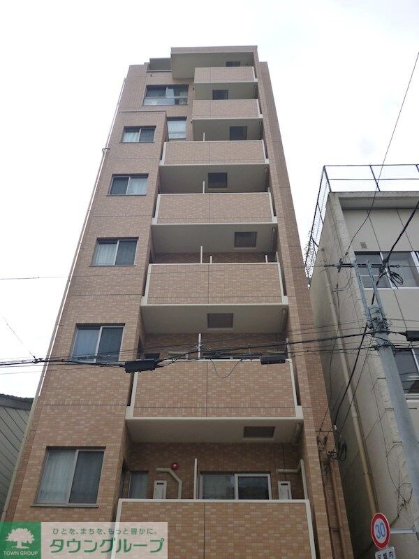 ププレ上野松が谷の物件外観写真