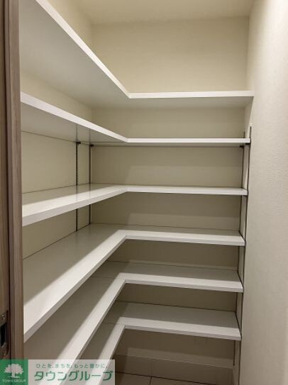 ドゥーエ入谷IIIの物件内観写真