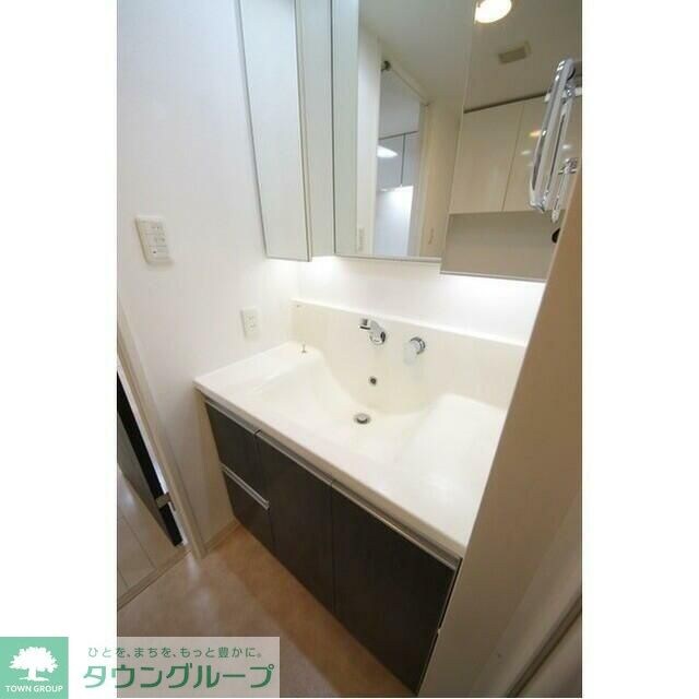 グランスイート銀座レスティモナークの物件内観写真