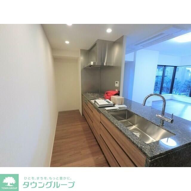 ザ・パークハウス三田ガーデン タワー棟の物件内観写真