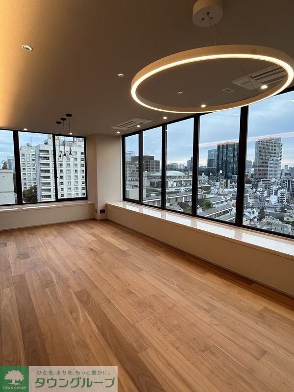 グランスイート麻布台ヒルトップタワーの物件内観写真