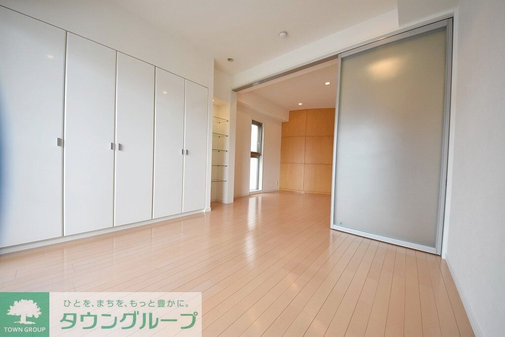 コンフォリア西麻布の物件内観写真