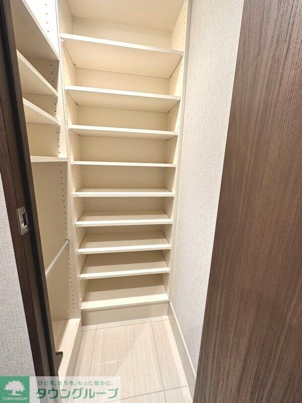 オープンブルーム東日本橋の物件内観写真