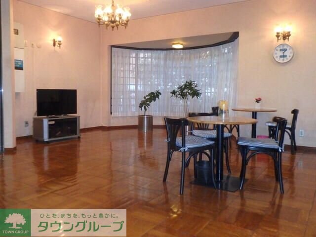 Ｑｕｅｅｎｓ　Ａｃａｄｅｍｉａの物件内観写真