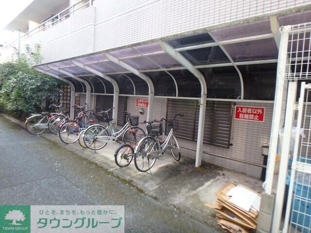 Ｑｕｅｅｎｓ　Ａｃａｄｅｍｉａの物件内観写真