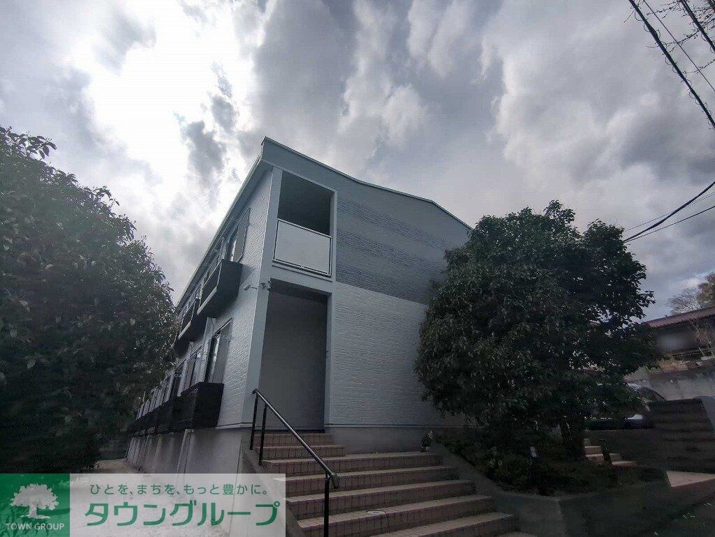 レオパレスＧａｔｅｓＭｉｌｌｓの物件外観写真