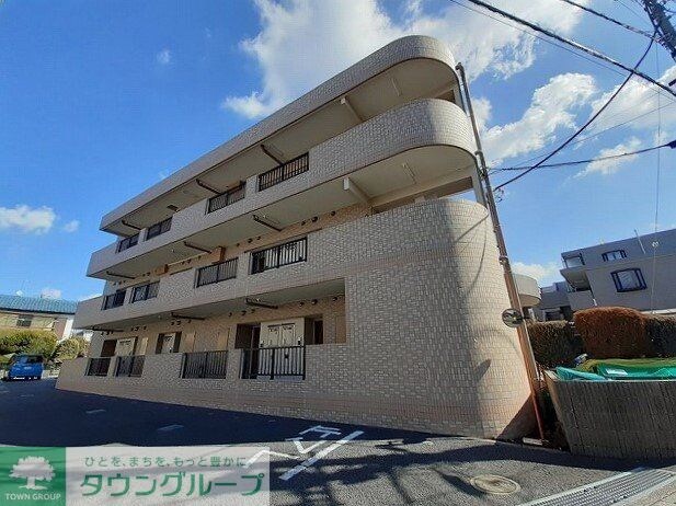 レフィナードＥの物件外観写真