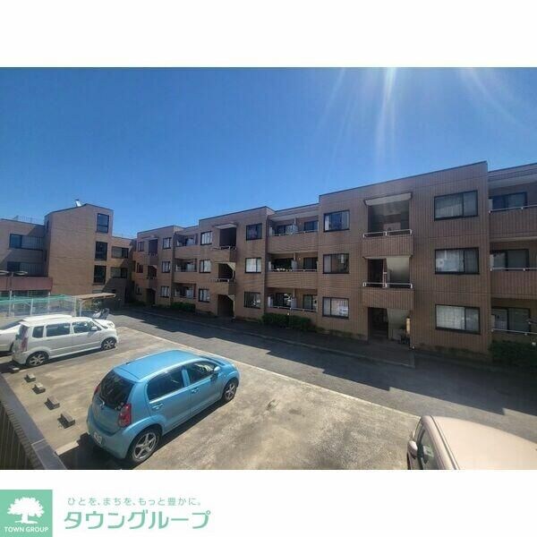 サンヒルズ上大岡Bの物件外観写真