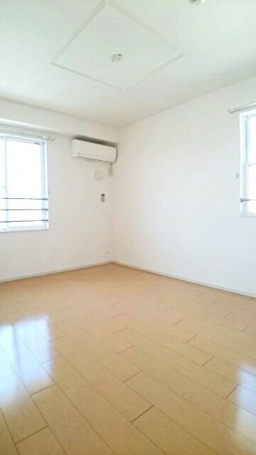 ミニョン・エレガンテの物件内観写真