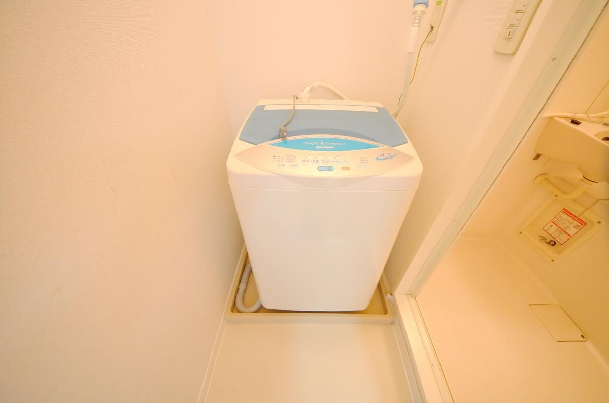 レオパレストゥー　ル　モンドの物件内観写真