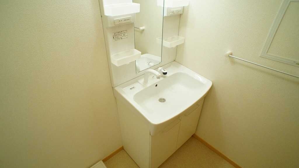 クリスタル　グレイスの物件内観写真