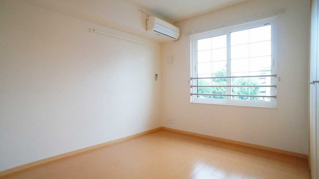 クリスタル　グレイスの物件内観写真