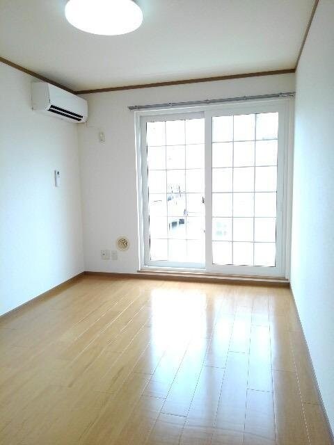 リュミエ－ル・ソレ－ルＢの物件内観写真