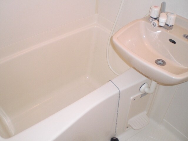 レオパレスオムの物件内観写真