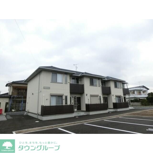 ファミールプレミアの物件外観写真