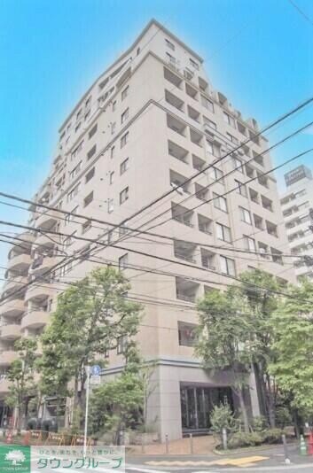 ＡＸＩＡ新宿御苑の物件外観写真