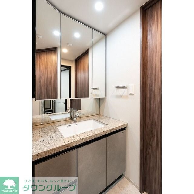 コンフォリア・リヴ東中野の物件内観写真