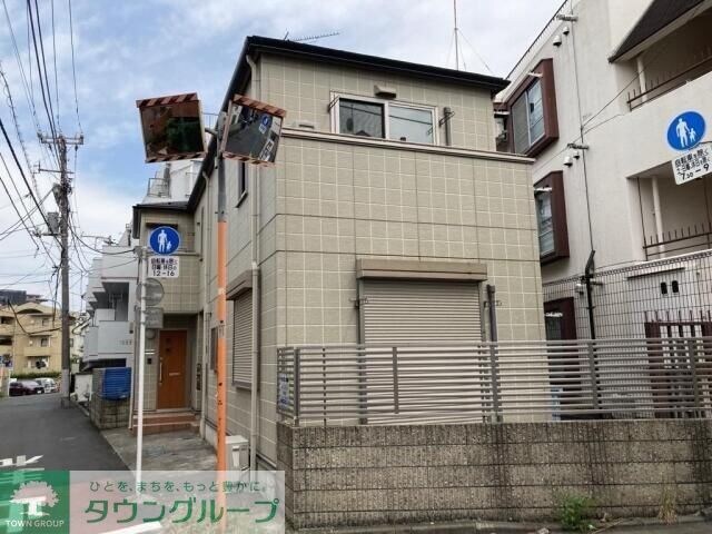 グリーングラス北新宿の物件外観写真