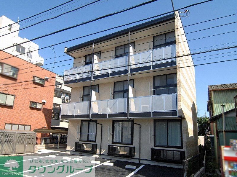 レオパレスＳＡＫＵの物件外観写真