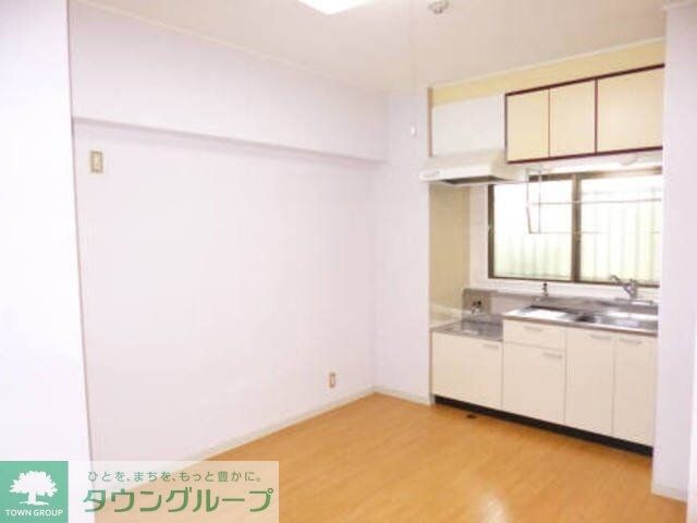 メゾンラフォーレの物件内観写真