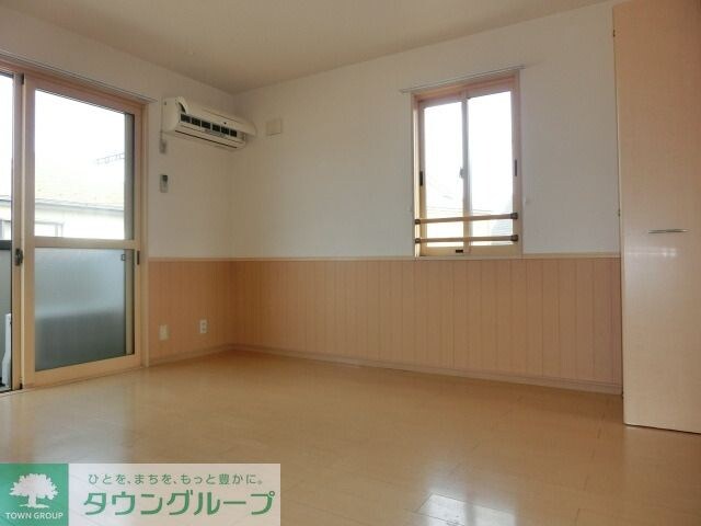 スプリングコートの物件内観写真