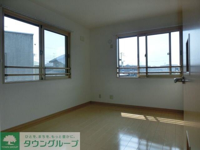 スプリングコートの物件内観写真