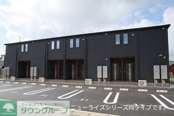 シャーロットタウンVIIの物件外観写真