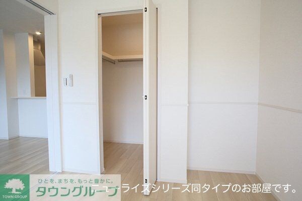 シャーロットタウンVIIの物件内観写真