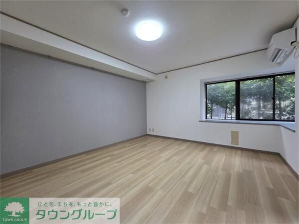 リズ市川平田の物件内観写真