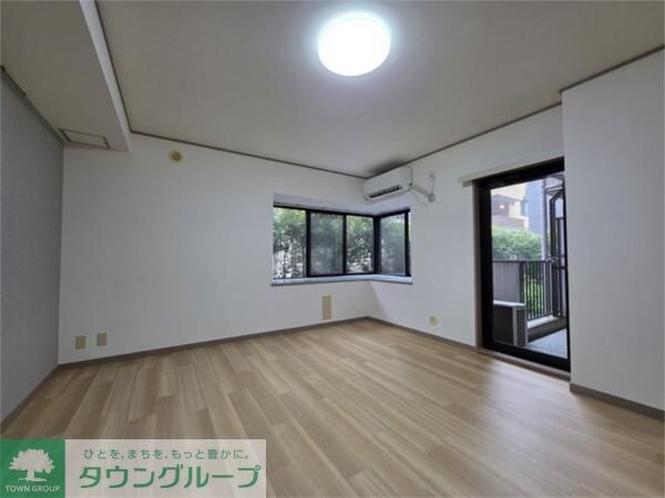 リズ市川平田の物件内観写真