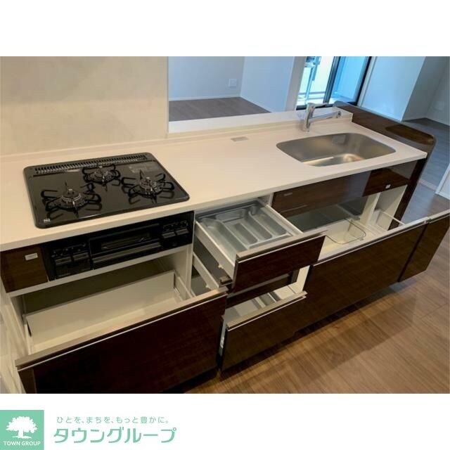 ＳＵＡＶＥ　ＰＡＬＡＩＳの物件内観写真