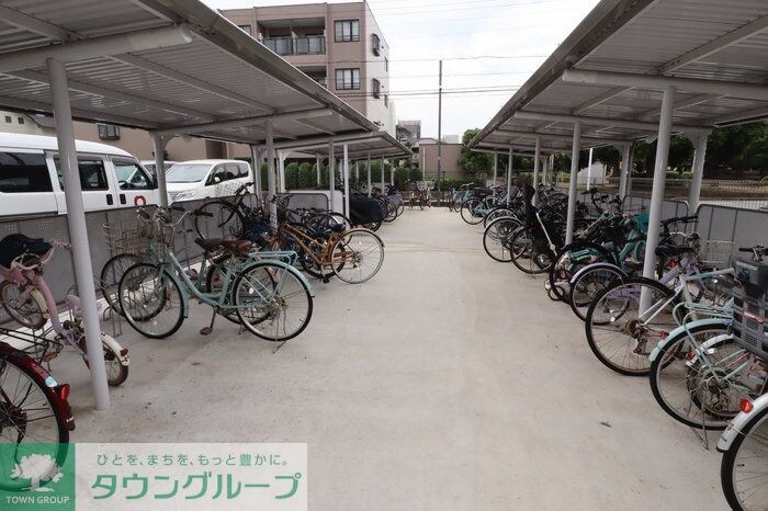 メゾンベルウッドの物件内観写真