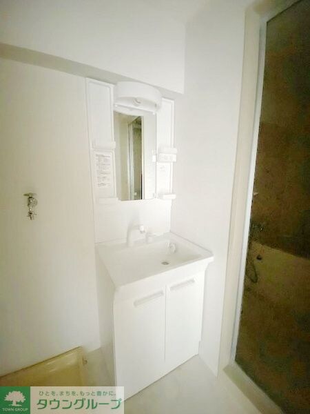 フローライト市川の物件内観写真