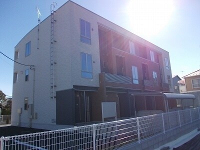 ウィスティリアの物件外観写真