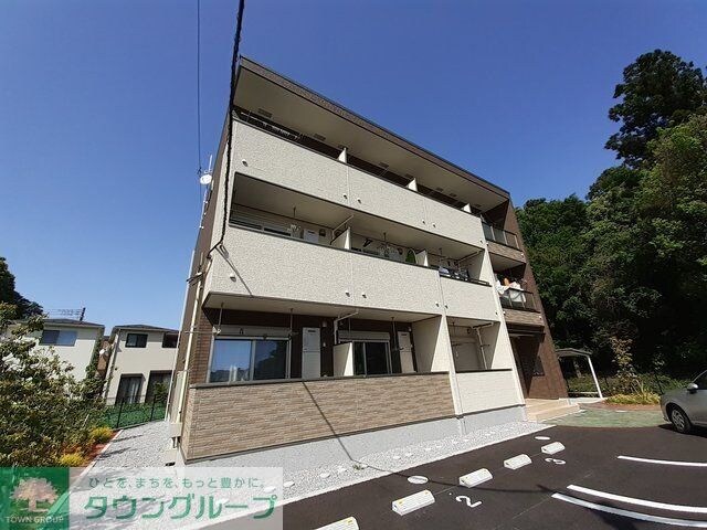 エレガンテの物件外観写真