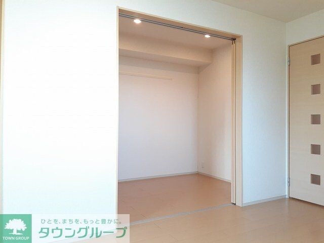 ウィスティリアの物件内観写真