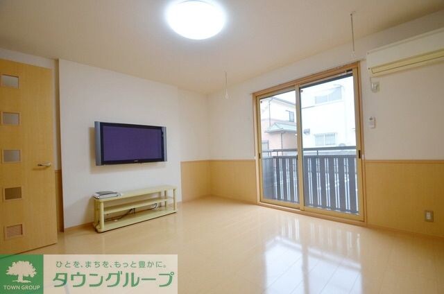 リビングタウン三橋の物件内観写真