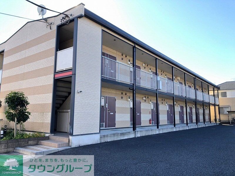 レオパレスフルールの物件外観写真