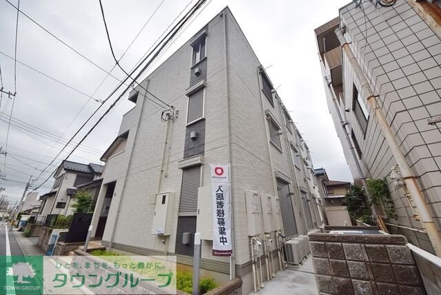 ホワイトヴィラの物件外観写真